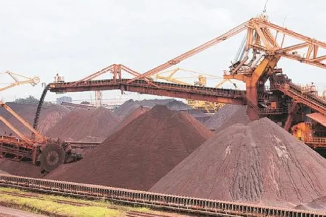 କମିଲା ଲୁହାପଥର କାରବାର