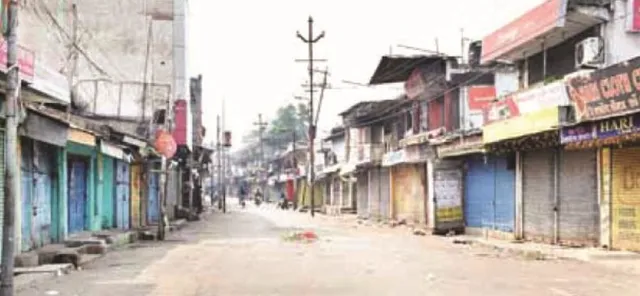 ହାଇକୋର୍ଟ ବେଞ୍ଚ୍‌ ଦାବି : ପଶ୍ଚିମ ଓଡ଼ିଶା ବନ୍ଦ, ସ୍ବତଃସ୍ଫୂର୍ତ୍ତ ସମର୍ଥନ, ଜୀବନଯାତ୍ରା ବ୍ୟାହତ, ୨ ଟ୍ରେନ୍‌ ବାତିଲ, ଗଡ଼ିଲାନି ଚକ