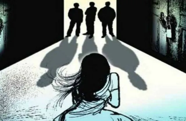 ସାହାଯ୍ୟ ଆଳରେ ଦୁଷ୍କର୍ମ : ୨ ଘଣ୍ଟାରେ ୨ ଥର ଗଣଦୁଷ୍କର୍ମର ଶିକାର ହେଲେ ପୀଡ଼ିତା