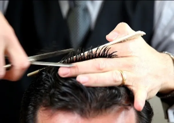 ୨୭ବର୍ଷ ପରେ ନିଜର କେଶ କାଟି‌ଲେ ଅଯୋଧ୍ୟା ରାୟକୁ ଅପେକ୍ଷା କରି ରହିଥିବା ବାରିକ