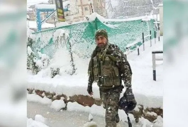 ଶେଷ ନିଶ୍ବାସ ପର୍ଯ୍ୟନ୍ତ କରିଥିଲେ ଲଢ଼େଇ, ମୁଣ୍ଡରେ ଗୁଳି ବାଜିବା ପରେ ବି ୩ ଆତଙ୍କବାଦୀଙ୍କୁ ନିହତ କରି ହେଲେ ସହିଦ୍