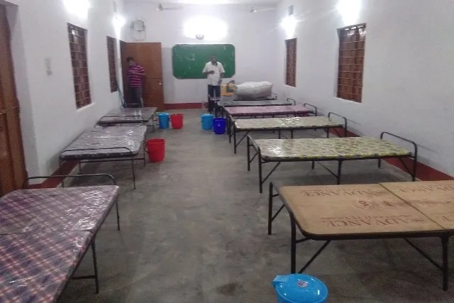 ବାଲିଅନ୍ତାରେ ୧୪୫ କରୋନା ସନ୍ଦିଗ୍ଧ : ସଙ୍ଗରୋଧ କେନ୍ଦ୍ର ଖାଲି, ପଡ଼ିନି ବେଡସିଟ୍‌, ଜମୁଛି ଯୁବକଙ୍କ ଖଟି