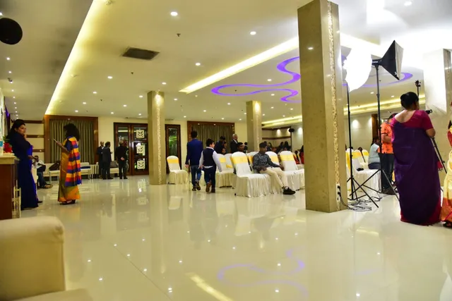 ବିବାହ ମଣ୍ଡପରୁ ୭ ଲକ୍ଷରୁ ଅଧିକ ଟଙ୍କାର ଗିଫ୍ଟ ଓ କ୍ୟାସ୍‌ ନେଇ ଚୋର ଫେରାର