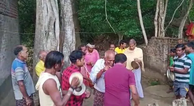 ଘଣ୍ଟ-ଘଣ୍ଟି-ଖୋଳ ବଜାଇ କରୋନା ଯୋଦ୍ଧାଙ୍କୁ ଧନ୍ୟବାଦ ଦେଲେ ଜଗତସିଂହପୁର ଜିଲ୍ଲାବାସୀ