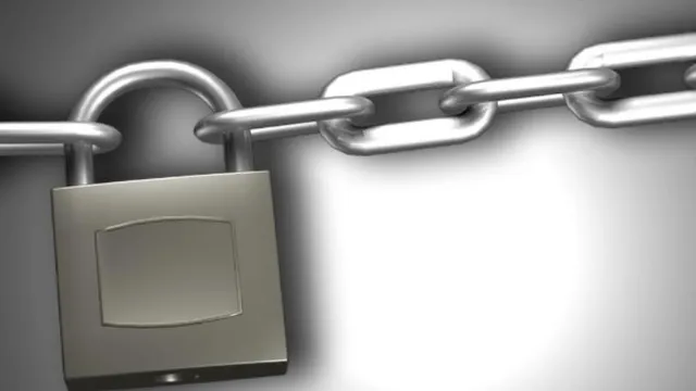 ୪୭ ଲକ୍‌ଡାଉନ୍‌ ଉଲ୍ଲଂଘନକାରୀଙ୍କୁ ଘର ବାହାରୁ ତାଲା ପକାଗଲା