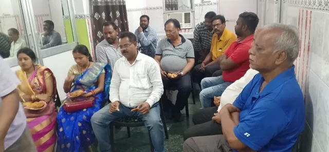 ବଆଁରପାଳ ବ୍ଲକ ଅନ୍ତର୍ଗତ କୁଲାଡ଼ ଟ୍ରକ ମାଲିକ ସଂଘ ପକ୍ଷରୁ ବିଭିନ୍ନ ସମସ୍ୟାକୁ ନେଇ ଆଲୋଚନା