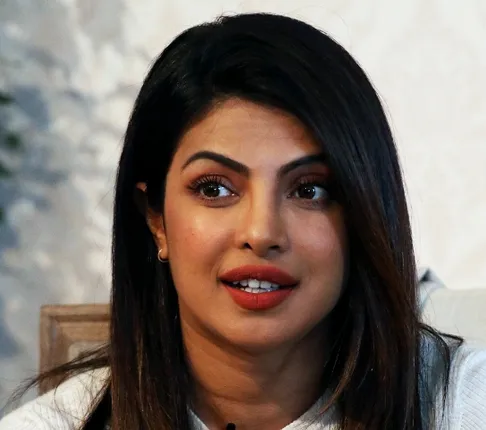 ‘ଏତ୍‌ରାଜ୍‌’ର ସୋନିଆ ରଏ ଚରିତ୍ର ମୋ ପାଇଁ ବଡ଼ ଆହ୍ବାନ ଥିଲା: ପ୍ରିୟଙ୍କା