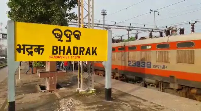 ଦାଦନ ଖଟିବା ସକାଶେ ଚାଲାଣ ପାଇଁ ପ୍ରସ୍ତୁତି ଚାଲିଥିବା ବେଳେ ୧୭ ନାବାଳିକା ଏବଂ ୧୦ ନାବାଳକଙ୍କୁ ଉଦ୍ଧାର କଲା ପୁଲିସ