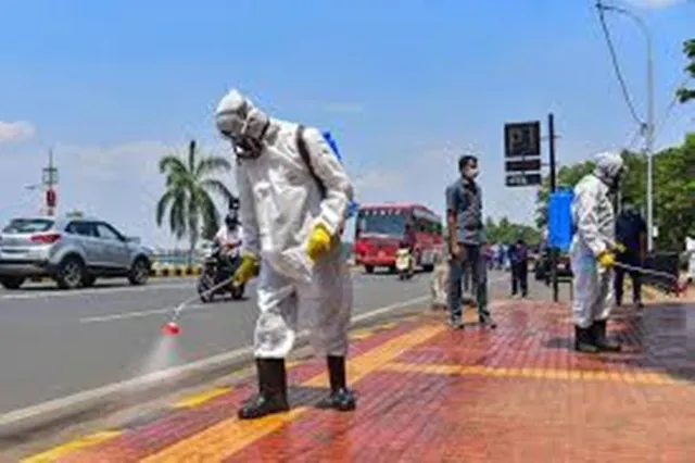 କରୋନାଭାଇରସ୍‌ ଚିହ୍ନଟ ହୋଇଥିବା ଦେଶର ୭୫ଟି ଜିଲ୍ଲାରେ ଲକ୍‌-ଡାଉନ୍‌ ଘୋଷଣା: ଭାରତରେ ମୃତ୍ୟୁ ସଂଖ୍ୟା ୭କୁ ଛୁଇଁଲା