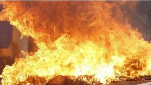 ଗାଜିଆବାଦରେ ବର୍ଷା ବେଳେ ଶୂନ୍ୟରୁ ଖସିଲା ଅଗ୍ନି ପିଣ୍ଡୁଳା