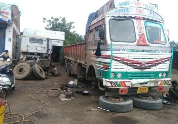 ଜାତୀୟ ରାଜପଥ କଡ଼ରେ ଖୋଲିବ ଢାବା, ଗ୍ୟାରେଜ୍‌, ସ୍ପେୟାର ପାର୍ଟସ୍‌ ଦୋକାନ