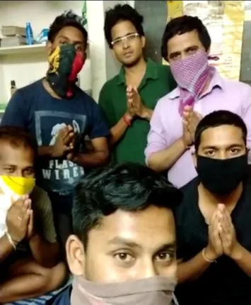 ହାଇଦ୍ରାବାଦରେ ଫସିଛନ୍ତି ଛଅ ଓଡ଼ିଆ ଦାଦନ ଶ୍ରମିକ, ଗାଁକୁ ଫେରାଇ ନେବାକୁ ରାଜ୍ୟ ସରକାରଙ୍କୁ କଲେ ନିବେଦନ