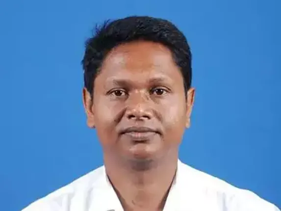 କରୋନା ମୁକାବିଲା ପାଇଁ ବର୍ଷକର ଏମଏଲଏ ଲାଡ୍ ପାଣ୍ଠିକୁ ଦାନ କଲେ ଯାଜପୁର ବିଧାୟକ ପ୍ରଣବ ପ୍ରକାଶ ଦାସ