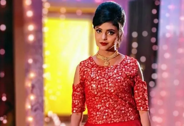 ଭିନ୍ନ ଅବତାରରେ ଓଡ଼ିଆ ନାୟିକା ସମିତା