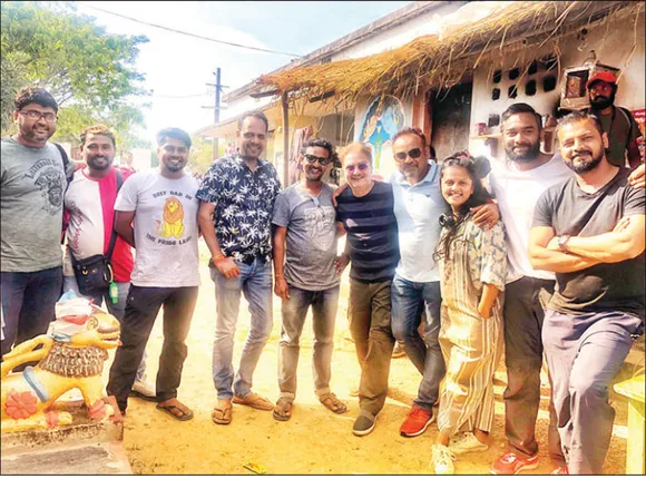 ଓଡ଼ିଶାରେ ସୁଟିଂ ହେଉଛି ନୀଳମାଧବ ପଣ୍ଡାଙ୍କ ହିନ୍ଦୀ ଚଳଚ୍ଚିତ୍ର ‘ବିଶ୍ବ’