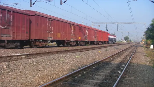 ମାଲ୍‌ ପରିବହନ କ୍ଷେତ୍ରରେ ପୂର୍ବତଟ ରେଳପଥର ରେକର୍ଡ : ୨୦୧୯-୨୦ରେ ୨୦୦ ମିଲିଅନ୍ ଟନ୍ ମାଲ୍ ପରିବହନ କରିଛି