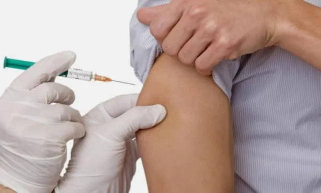 କରୋନା ଭୟ ଦେଖାଇ ଗାଁ ଲୋକଙ୍କୁ ନକଲି ଟୀକା ଲଗାଇଥିଲେ ୩ ମହିଳା, ଗିରଫ କଲା ପୁଲିସ୍