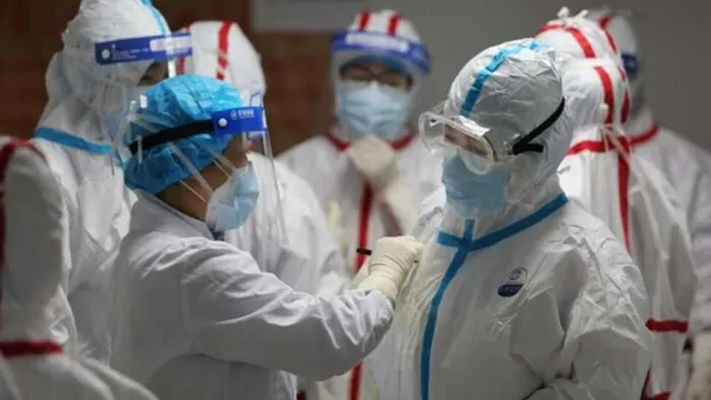 ଆମେରିକାରେ ଡାକ୍ତରଙ୍କ ଅଭିନବ ଉଦ୍ୟମ: ଅଦୃଷ୍ଟ ଶକ୍ତିର ଉପସ୍ଥିତି ପ୍ରମାଣ ଲାଗି ଚିକିତ୍ସା ସହ ୫୦୦ କରୋନା ରୋଗୀଙ୍କ ପାଇଁ ଚାଲିଛି ପ୍ରାର୍ଥନା