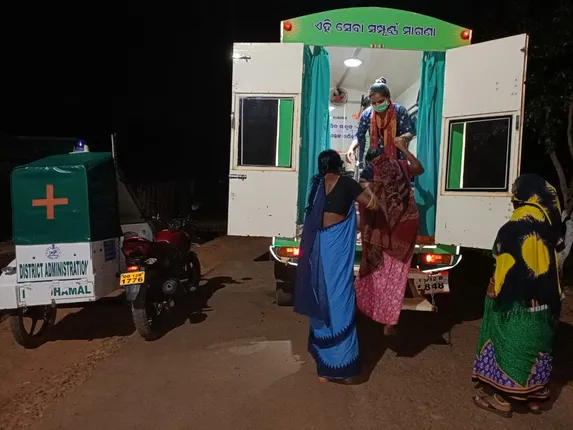 ତାଲା ବନ୍ଦ ସମୟରେ ଗର୍ଭବତୀଙ୍କ ପାଇଁ ଦେବଦୂତ ସାଜିଛି ପ୍ରସବ ଯାନ ଓ ବାଇକ୍ ଆମ୍ବୁଲାନ୍ସ