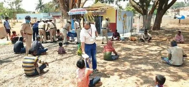 ନିସହାୟଙ୍କ ପାଇଁ ସହାୟତା ଯୋଗାଉଛି ଭାରତୀୟ ରେଳପଥ : ୨ ନିୟୁତ ମାଗଣା ଖାଦ୍ୟ ପୁଡ଼ିଆ ବଣ୍ଟନ