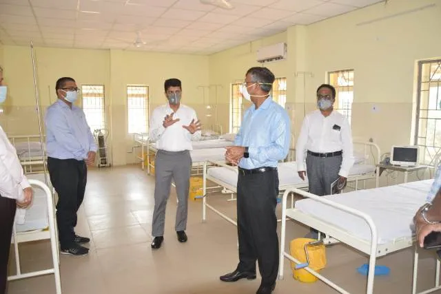 ବଲାଙ୍ଗୀର ଓ ବରଗଡ଼ରେ କୋଭିଡ ହସ୍ପିଟାଲ ପରିଦର୍ଶନ କରିଲେ ମୁଖ୍ୟ ଶାସନ ସଚିବ ଓ ୫-ଟି ସଚିବ