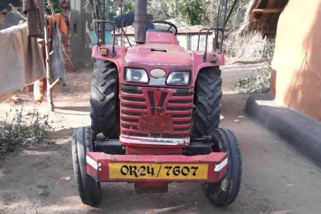 ସାର ବୋଝେଇ ଟ୍ରାକ୍ଟର ତଳେ ପଡି ନାବାଳକର ମୃତ