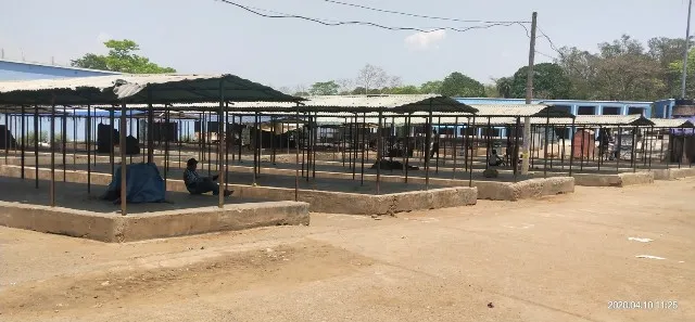 ପୁଲିସ୍‌ର ମାତ୍ରାଧିକ କାର୍ଯ୍ୟାନୁଷ୍ଠାନ ବିରୋଧ ପ୍ରତିବାଦରେ ପରିବା ମାର୍କେଟ ବନ୍ଦ, ଆଲୋଚନା ପରେ ତୁଟିଲା ବିବାଦ