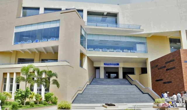 ଦେଶରେ ଅଧିକ ସଂଖ୍ୟକ ସ୍ବତନ୍ତ୍ର କୋଭିଡ୍ ହସ୍ପିଟାଲ୍ ଓଡ଼ିଶାରେ, ୮ କାର୍ଯ୍ୟକ୍ଷମ ହସ୍ପିଟାଲରେ ରହିଛି ୧୫୯୭ ଶଯ୍ୟା