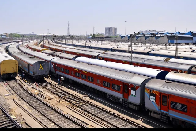 ଚୀନ କମ୍ପାନିକୁ ଦିଆଯାଇଥିଲା ଠିକା ରଦ୍ଦ କଲା ଭାରତୀୟ ରେଳ