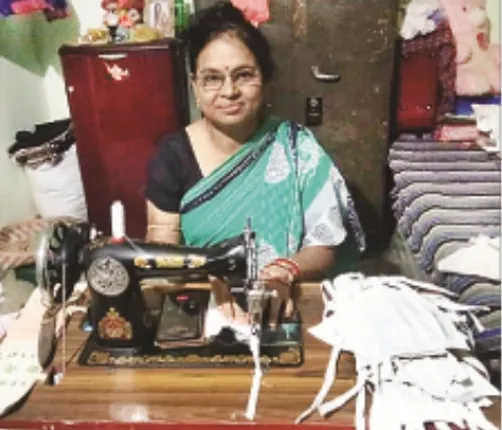 ବସ୍ତିବାସିନ୍ଦଙ୍କ ପାଇଁ ସହାୟତାର ହାତ ବଢାଇଲେ ଚନ୍ଦ୍ରଶେଖରପୁର ହାଉସିଂ ବୋର୍ଡର ବନ୍ଦନା ମିଶ୍ର