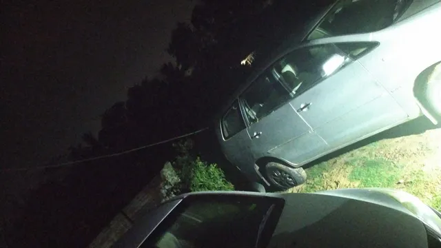 କାର୍‌ ଉପରେ ଛିଡ଼ି ପଡ଼ିଲା ବିଦ୍ୟୁତ୍‌ ତାର, ନିଆଁ ଜଳି ଫାଟିଲା ଚକା