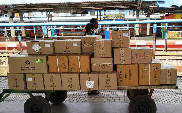 ଭୁବନେଶ୍ବରରୁ ଔଷଧ ନେଇ ବିଜୟନଗରମକୁ ଯାତ୍ରା କରିଲା ପାର୍ସଲ୍ ଟ୍ରେନ୍