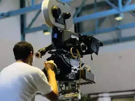 କରୋନା ପ୍ରଭାବ: ଦୁର୍ଦ୍ଦିନରେ ଚଳଚ୍ଚିତ୍ର ଟେକ୍ନିସିଆନ୍‌