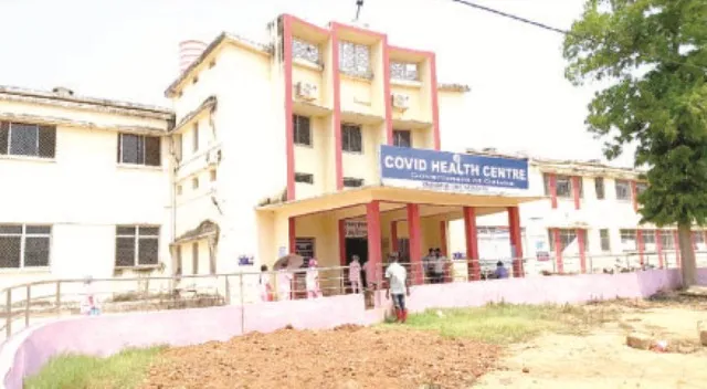 ବସନ୍ତ ମଞ୍ଜରୀ ସାଧାରଣ ଚିକିତ୍ସାଳୟ ପାଲଟିଲା‌ କୋଭିଡ୍‌ ହେଲ୍‌ଥ ସେଣ୍ଟର୍‌ : ରଣପୁରରେ ଶହ ଶହ ସାଧାରଣ ରୋଗୀ ହନ୍ତସନ୍ତ