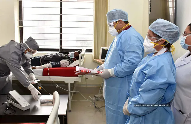 ଭାରତରେ କରୋନା: ୨୪ ଘଣ୍ଟାରେ ୧୨୧୧ ନୂଆ ଆକ୍ରାନ୍ତ, ଲକ୍‌ଡାଉନ୍‌ ହୋଇନଥିଲେ ୧ ଲକ୍ଷରେ ପହଞ୍ଚିଥାନ୍ତା