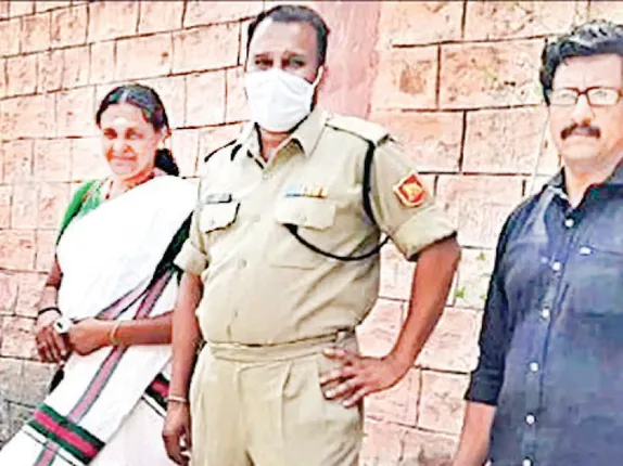 ଅସୁସ୍ଥ ପୁଅକୁ ଭେଟିବା ପାଇଁ ୬ ରାଜ୍ୟ ଅତିକ୍ରମ କଲେ କେରଳ ମହିଳା, ୩ ଦିନରେ ୨୭୦୦ କିମି ଯାତ୍ରା