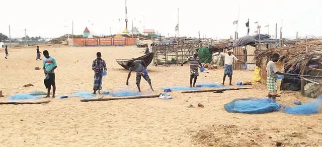 କରୋନା ଛଡ଼ାଇ ନେଇଛି ବଞ୍ଚିବାର ରାହା : ବାଆବତାସକୁ ବଳିଗଲା କରୋନା ଦୁଃଖ, ଜୀବନ-ଜୀବିକା ପାଇଁ ମତ୍ସ୍ୟଜୀବୀଙ୍କ ସଂଘର୍ଷ