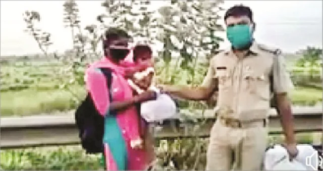 ଭୋକିଲା ବାଟୋଇଙ୍କୁ ଆହାର ଦେଲା ପୁଲିସ