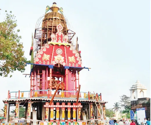 ରୁକୁଣା ରଥଯାତ୍ରା: ପରମ୍ପରା ଭାଙ୍ଗିଲା, ହେଲାନି ନେତ୍ର ଉତ୍ସବ ଓ ମରିଚିକୁଣ୍ଡ ପାଣି ନିଲାମ