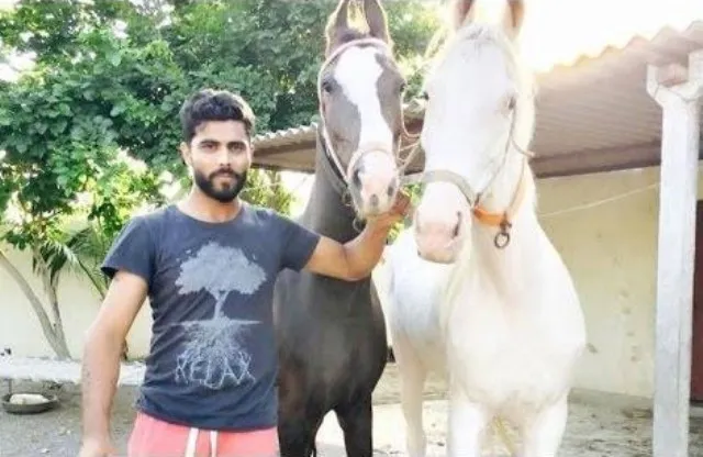 ‌‘କ୍ରିକେଟ୍ ବଙ୍ଗ୍‌ଲୋ’ରେ କଟୁଛି ଜାଦେଜାଙ୍କ ସମୟ