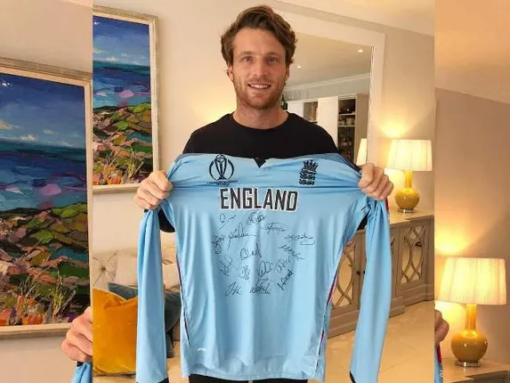 ବଟ୍‌ଲର୍‌ଙ୍କ ବିଶ୍ବକପ୍‌ ଫାଇନାଲ୍‌ର ଟି-ସାର୍ଟ ୬୫୧୦୦ ୟୁରୋରେ ବିକ୍ରି