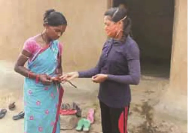 ଉପଢୌକନ ଉତ୍ତରୀୟରୁ ମାସ୍କ ତିଆରି କଲେ ଲିପିକା