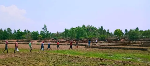 ଏନଆରଇଜିଏରେ କାମ ନକରି ଟଙ୍କା ଚଳୁ, ଆମ୍ବୁଡସମ୍ୟାନଙ୍କ ତରଫରୁ ବିଡିଓଙ୍କୁ ନୋଟିସ