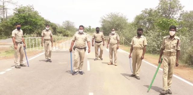 ଭାପୁର : ଏମିତି ହୋଇଛି ସୀମାନ୍ତ ଜିଲ୍ଲା ସଂଯୋଗ ରାସ୍ତା ସିଲ୍! ଦିନରେ ପୁଲିସ ମାଳମାଳ, ଭୋର୍‌ ବେଳେ ଘଳିଆ