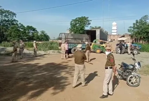 ପଟିୟାଲାରେ ‘ନିହଙ୍ଗ’ଙ୍କ ବର୍ବର କାଣ୍ଡ : ଏଏସ୍‌ଆଇଙ୍କ ହାତ କାଟିଦେଲେ