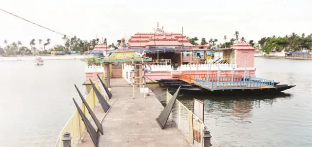 ଆସିବେନି ମହାପ୍ରଭୁ, ଝୁରୁଛି ନରେନ୍ଦ୍ର ପୁଷ୍କରିଣୀ