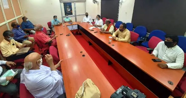 ଶଙ୍କରାଚାର୍ଯ୍ୟଙ୍କୁ ଶ୍ରୀମନ୍ଦିର ମୁଖ୍ୟ ପ୍ରଶାସକ ଓ ଗଜପତି ଭେଟିବା ପରେ ପରବର୍ତ୍ତୀ ନିଷ୍ପତ୍ତି