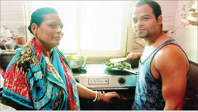 ଗୃହାବଦ୍ଧରେ ଆନ୍ତର୍ଜାତିକ ଜିମ୍ନାଷ୍ଟ ରାକେଶ: ଓଜନ ହ୍ରାସ ପାଇଁ ଘରୋଇ ଜିମ୍‌ରେ ବ୍ୟାୟାମ, ରୋଷେଇ ବହି ପଢାରେ ଦିନ କଟୁଛି