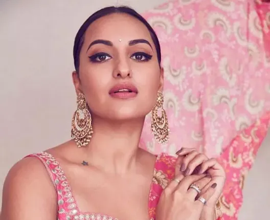 ଏକାକୀ ଥିଲେ ବି ସବୁବେଳେ ବିବାହ କରିବାକୁ ଚାହେଁ: ସୋନାକ୍ଷୀ