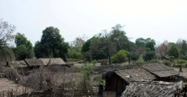 ଲକଡାଉନ ସମୟରେ ମାନବିକତାର ସବୁ ସୀମା ଉଲ୍ଲଂଘନ କଲା ବନ ବିଭାଗ : ୩୩ ଆଦିବାସୀ ପରିବାରଙ୍କ ଘର ଭାଙ୍ଗି ଉଚ୍ଛେଦ କଲା